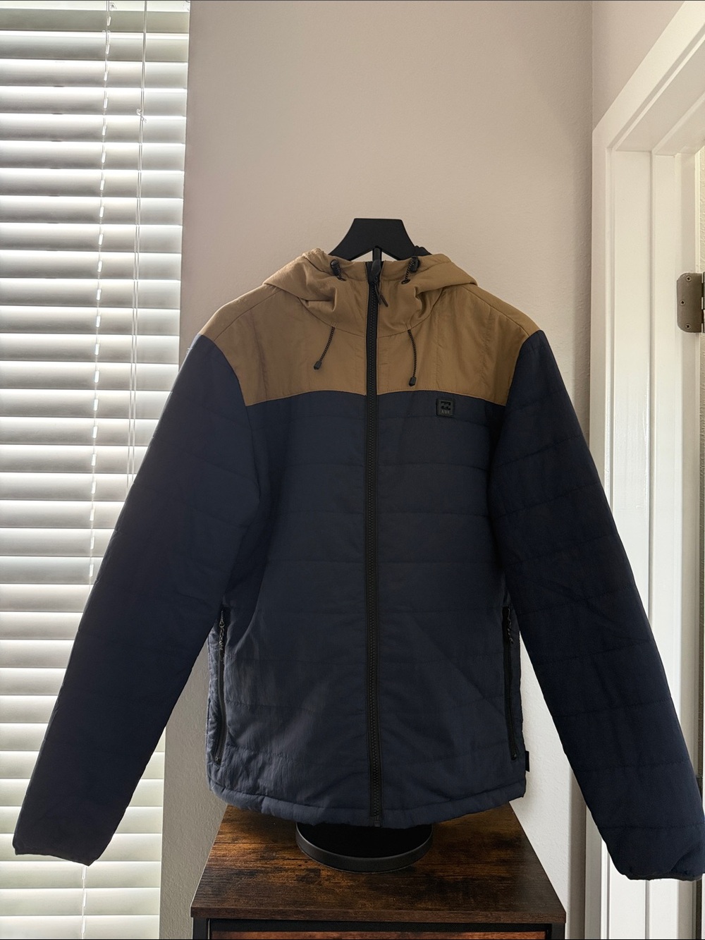 Billabong Hooded Lightweight Puffer Jacket